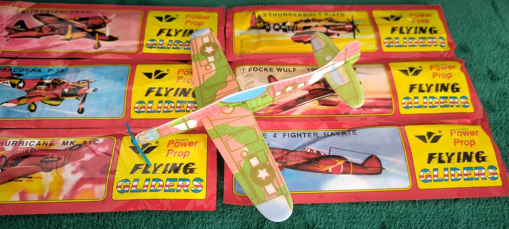 Samolot styropianowy