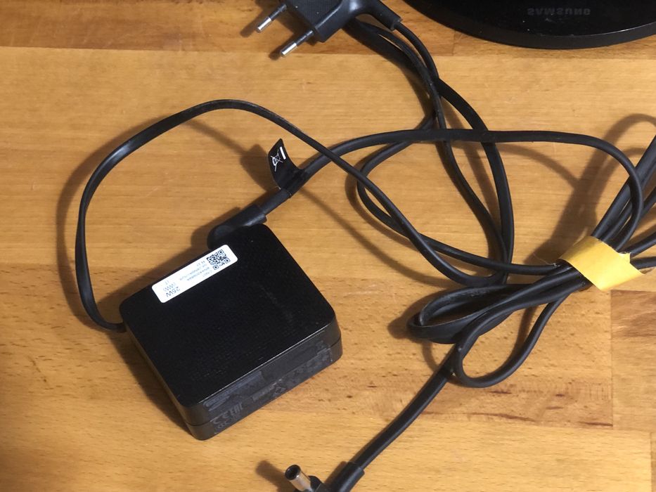 Monitor SAMSUNG 24 cale c24f390fhu Zakrzywiony Ekran