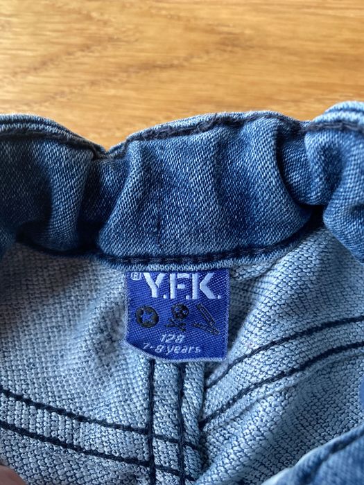 Spodnie jeansowe 128cm