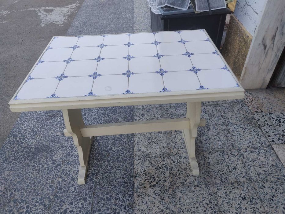 Mesa de azuleijos