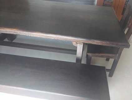 Mesa Maciça (BR_MT) + 2 bancos + 2 cadeirões