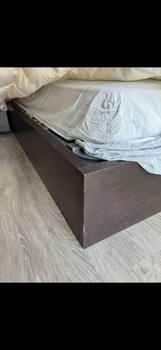 Mobília quarto com gavetao maciça