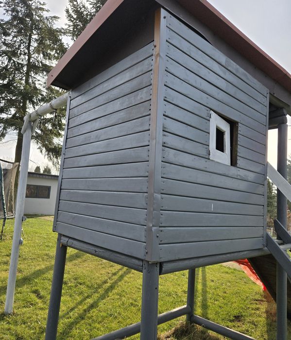 Domek dla dziecka na działkę do ogrodu.