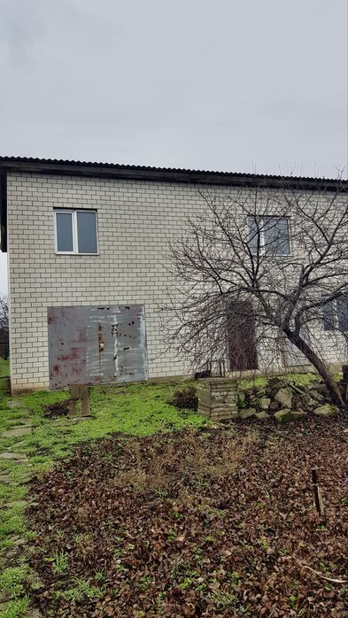 Продам два дома на одном участке. Есть газ!