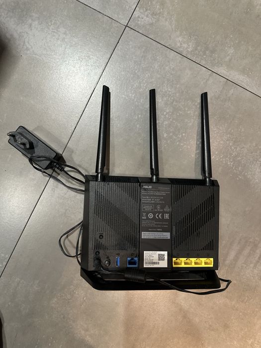 Router Asus AC85P AC2400 Dual Band Gigabit Router