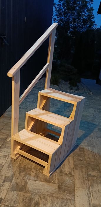 Schodki do balii/jacuzzi