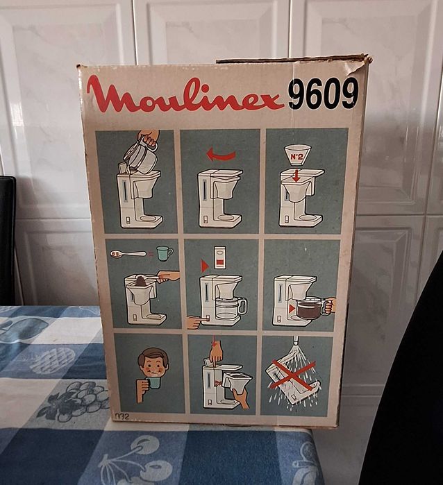 Cafeteira Moulinex modelo antigo