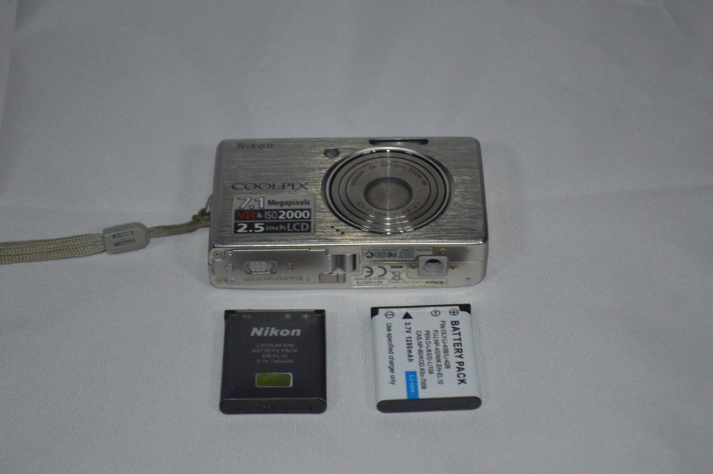 Nikon Coolpix S500 7.1MP 3x Zoom Full HD стильний металевий корпус/ 3x оптичний зум