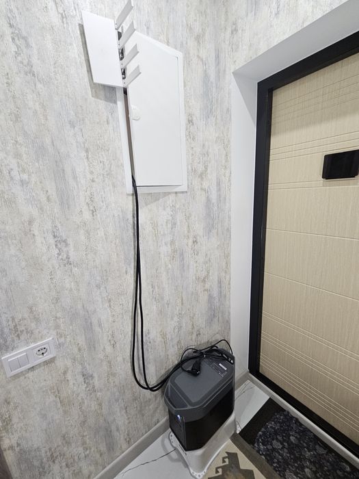 Підключу інвертор, зарядну станцію, генератор .та налаштую систему жив