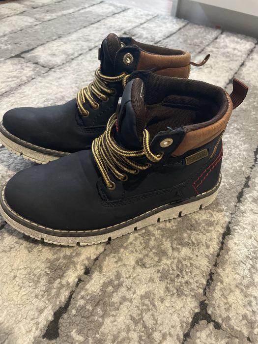 Buty dla chlopca  rozmiar 32