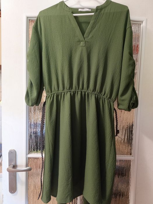 Sukienka khaki M
