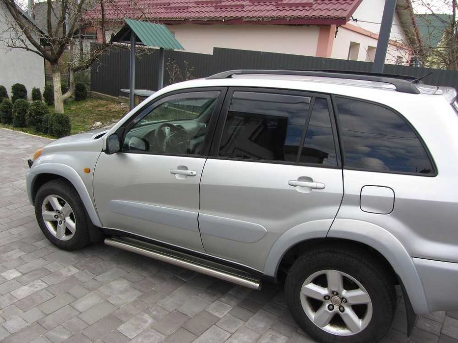 Toyota RAV4 2002 II покоління 2.0i MT (150 к.с.) 4WD
