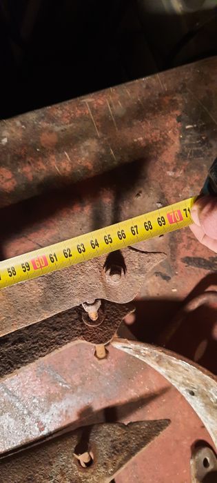 Zawiasy kute z grubej stali