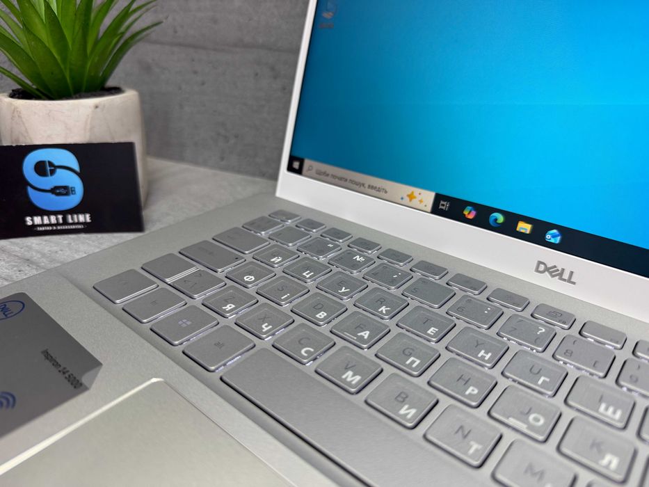 Стильний ноутбук Dell Inspiron 14 5401/i3-1005G1/14"/256gb ssd/8gb ddr4