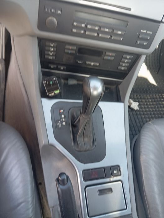 BMW 525d 
163cv
516 mil km
Motor m57