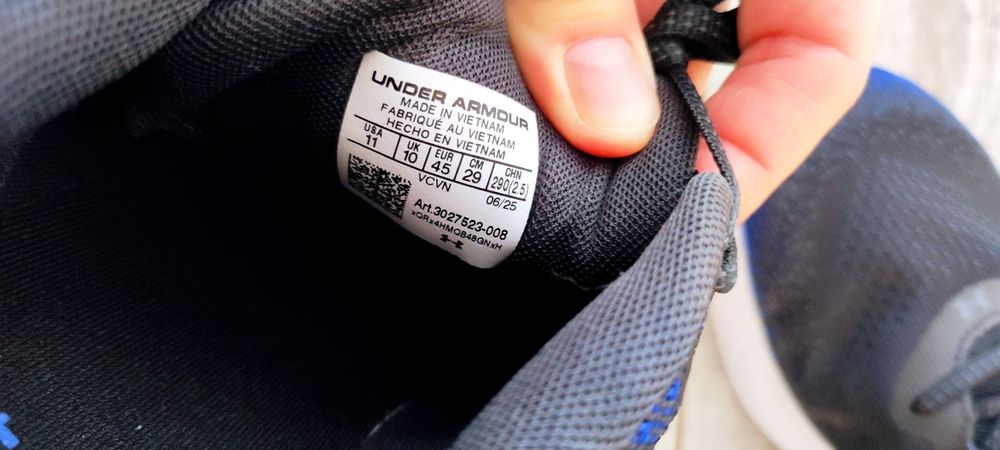 Кросівки under armour