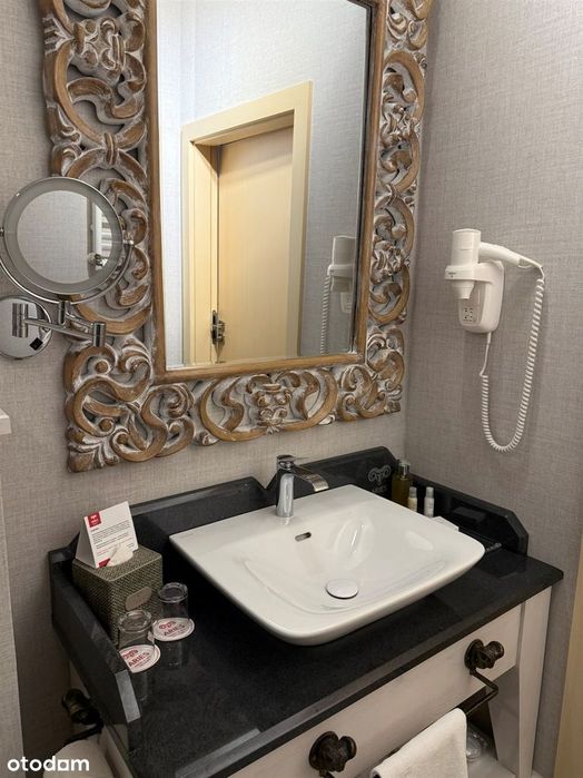 **Prestizowy apartament w Hotelu**