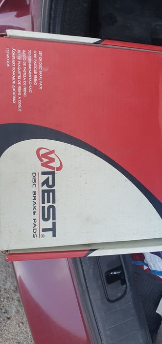 Передние тормозные колодки Volvo FL