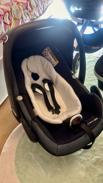Carrinho Quinny Rachel Zoe Edição Limitada + Alcofa + Ovinho + Base Isofix – Completo