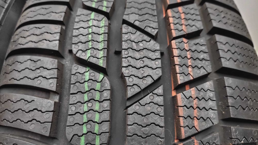 Шини 205/50R17  Continental. 9мм. 2024р зима