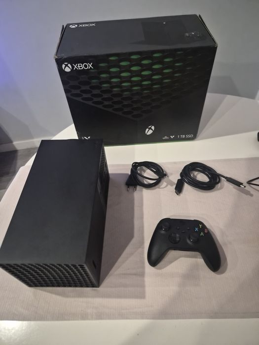 Xbox Series X 1TB + Comando + Caixa + Fatura | Excelente Estado