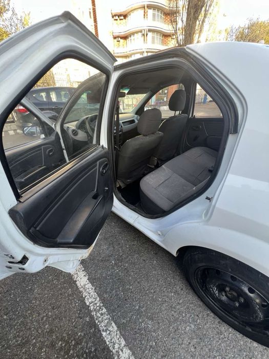 Продам Renault Logan