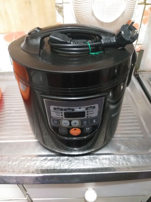 Panela elétrica multifuncoes 5l 860w nova 30€ TM 961668672