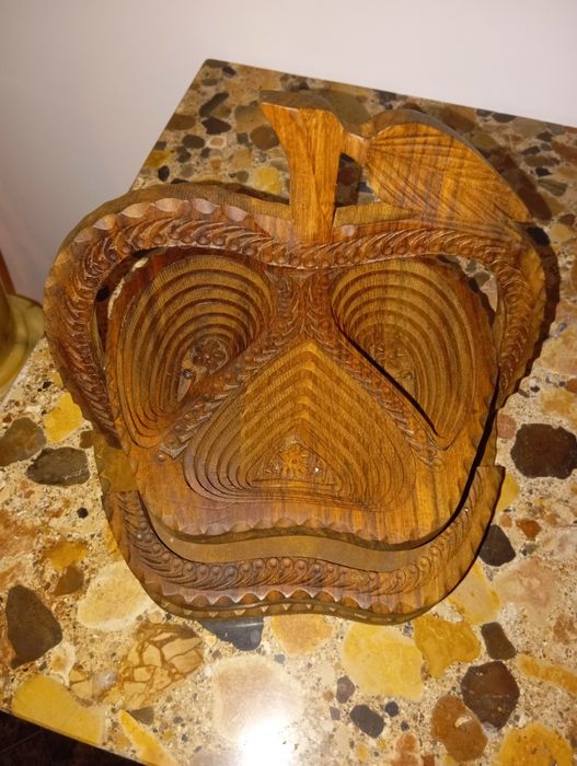 Fruteira em madeira africana