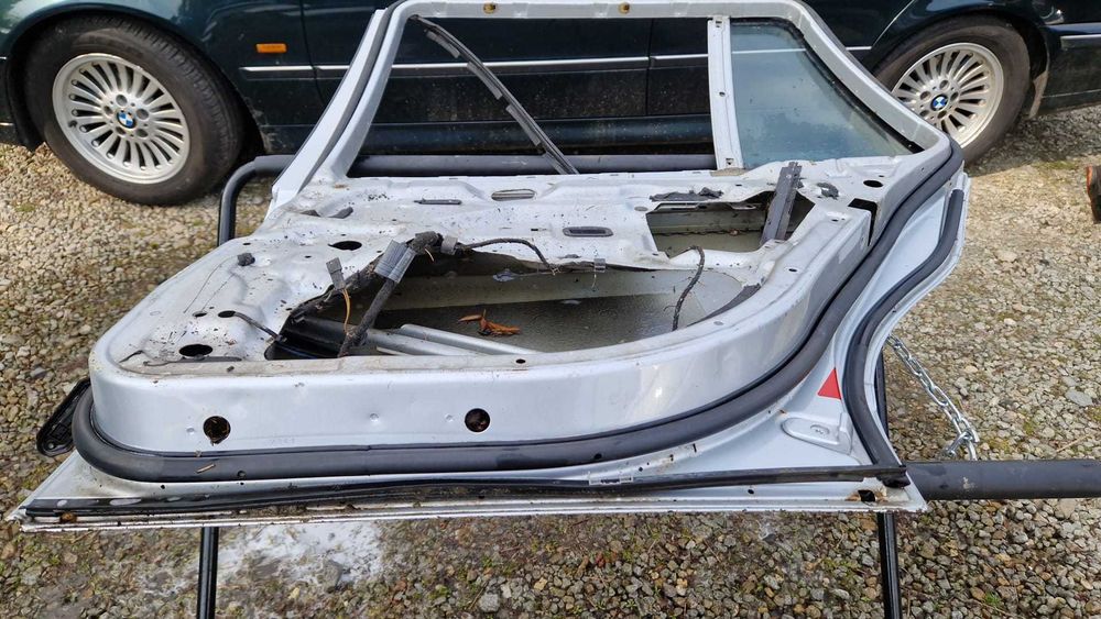 BMW E39 Drzwi prawy tył kombi lakier 354 Titan silber prawe tylne
