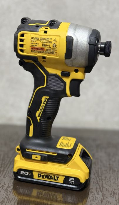 DeWalt DCF809 (імпакт)  орігинал !!