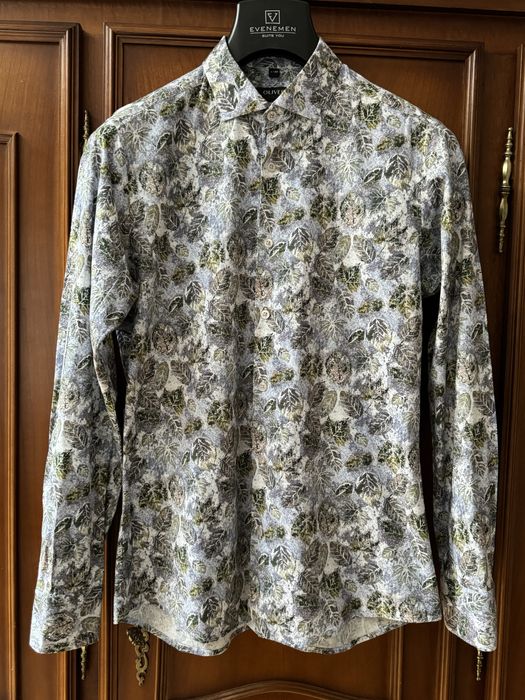 Lekka uciągliwa koszula męska w liście 41B