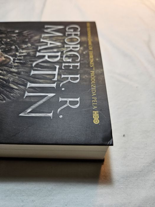 Livro: A Guerra dos Tronos - George R. R. Martin