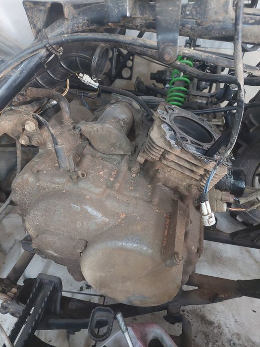 Quad Suzuki Eiger 400 silnik części