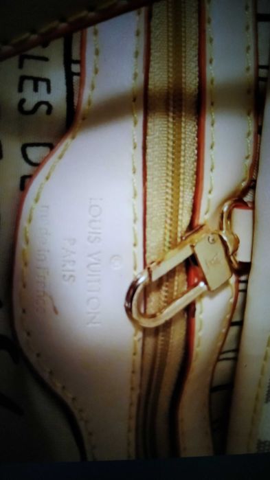 Сумка Луи Виттон светлая женская