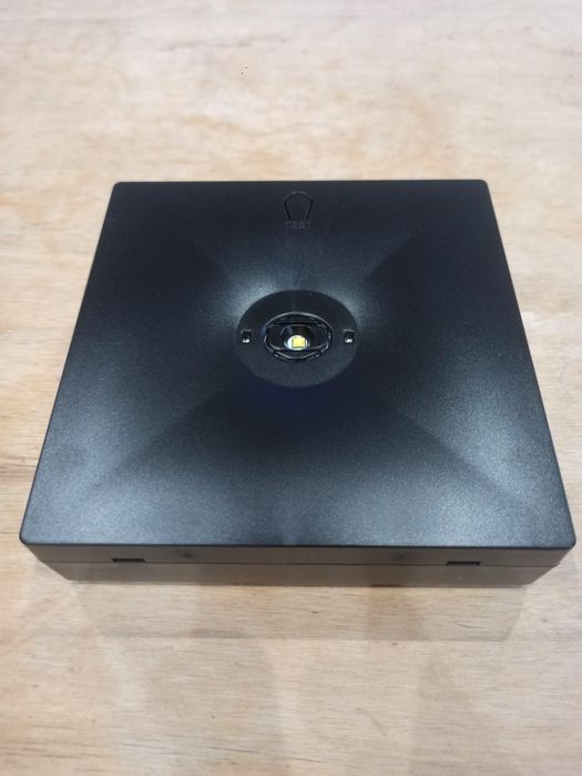 Intelight Starlet Quad LED SO 150 SA 3H AT