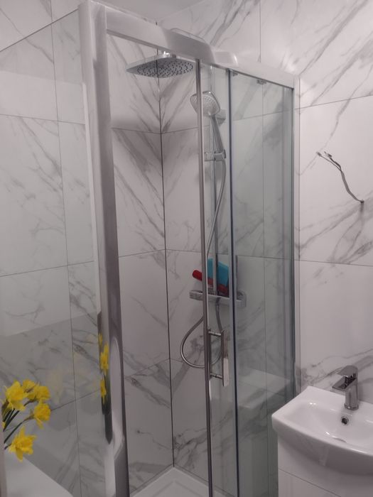 Gładzie. Malowanie.  Wykończenia. Remont łazienki. Meble projektowanie