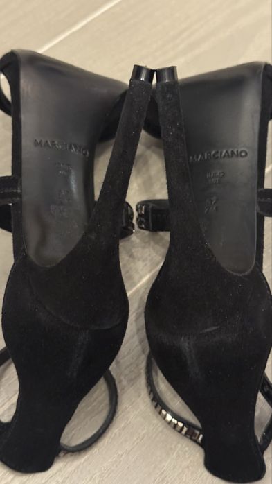 Туфлі Marciano чорні замшеві на шпильці, розмір 37