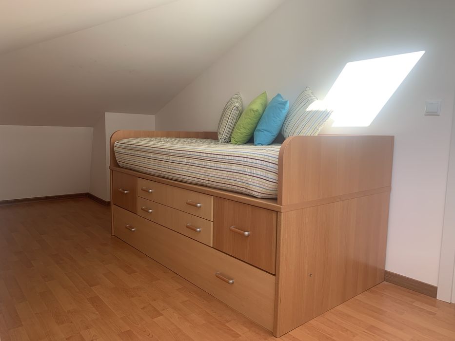 T2 lumiar metro ótima localização