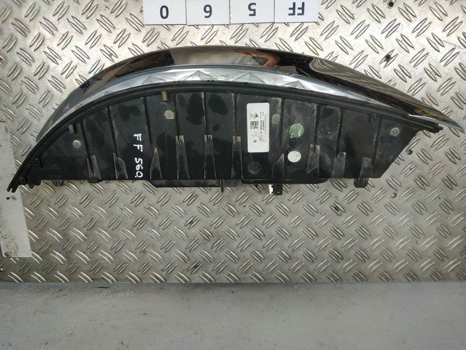 Peugeot/Citroen DS7 Crossback 2018- ліхтар стоп Led задній R, правий F