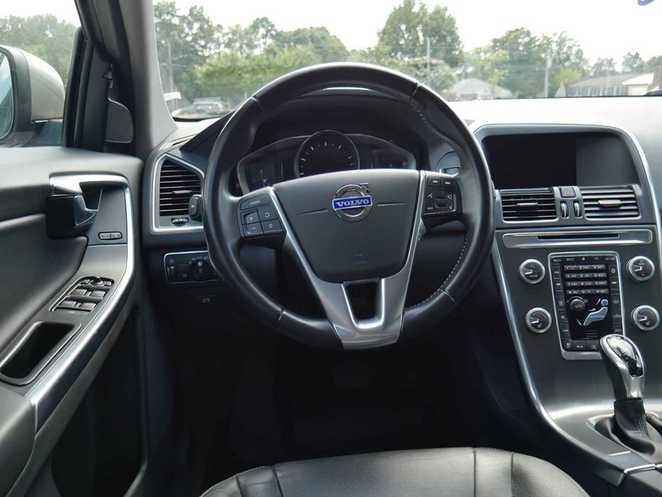 Volvo XC60 T5 Drive-E Premier      2015