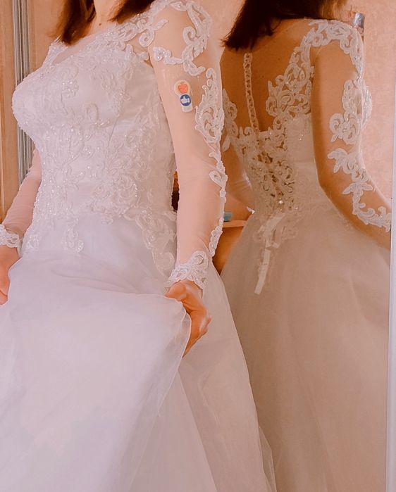 весільна сукня (з дуже гарною енергетикою, вже 7 років разом щасливі)