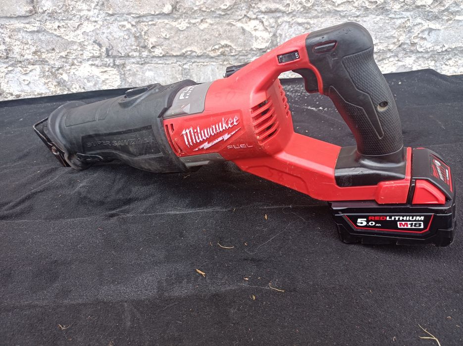 Piła szablasta Milwaukee m18 FSX z baterią 5.0ah