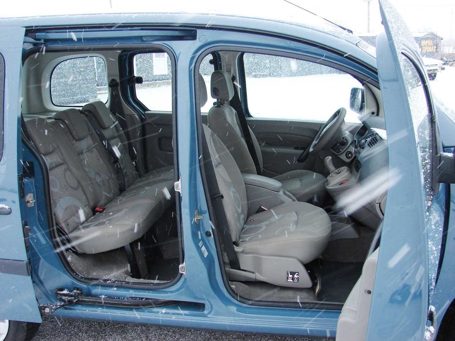 Заводской пассажир Renault Kangoo 2009 год (1,6 бензин)