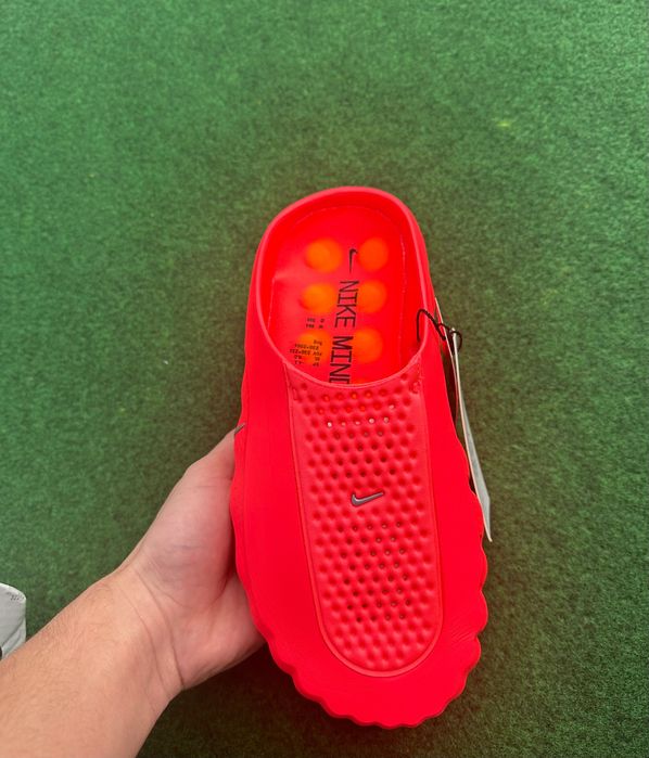 Nike Mind 001 Red