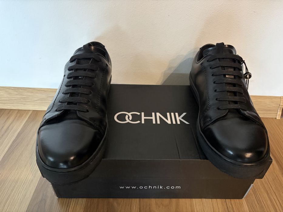Buty snackersy Ochnik skórzane r.40