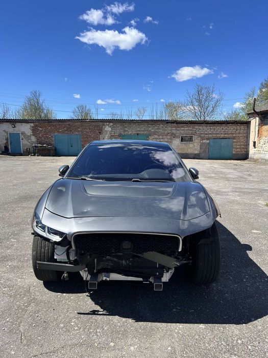 Продам Jaguar i-pace EV 400
