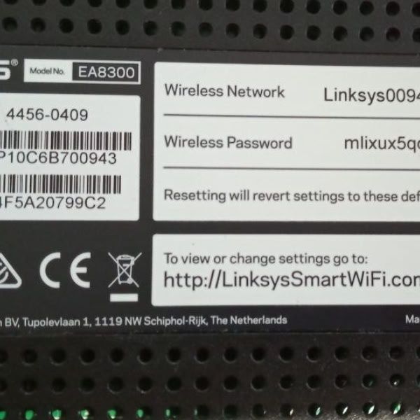 Роутер Linksys EA8300 прошивка OpenWRT,  отличное  сотояние, расш. пам