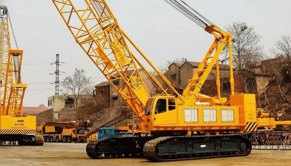 Кран гусеничний МКГ-40 в оренду, послуги крана, кран оренда Дніпро