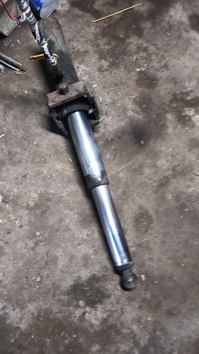 Siłownik hydrauliczny używany