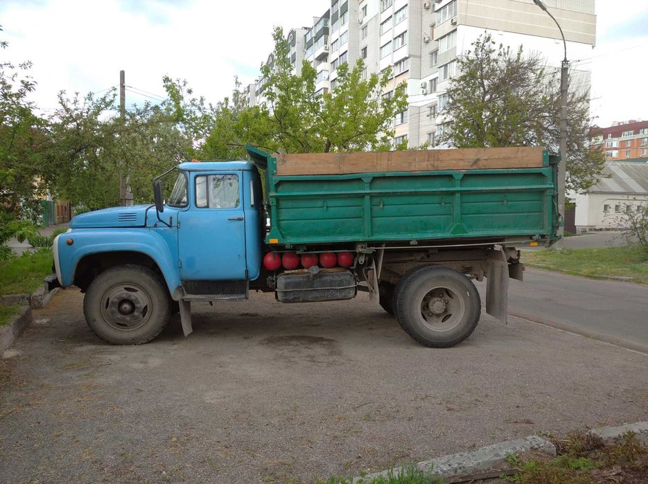 Вивезення сміття, вивіз мусору.